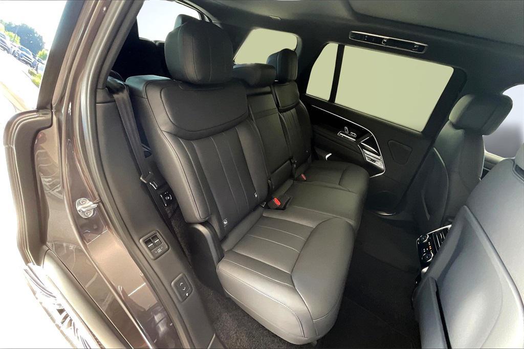 new 2025 Land Rover Range Rover car, priced at $159,405