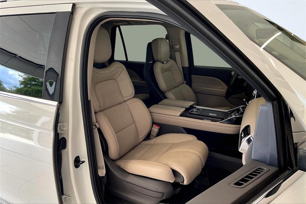 used 2024 Lincoln Navigator car, priced at $74,900