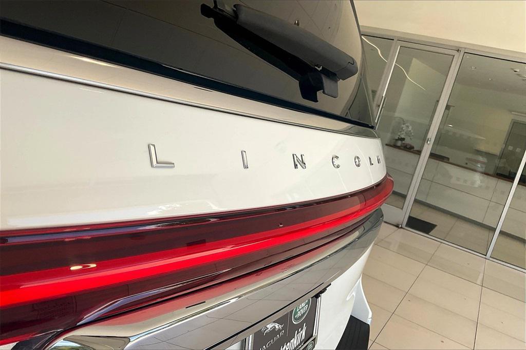 used 2024 Lincoln Navigator car, priced at $77,900