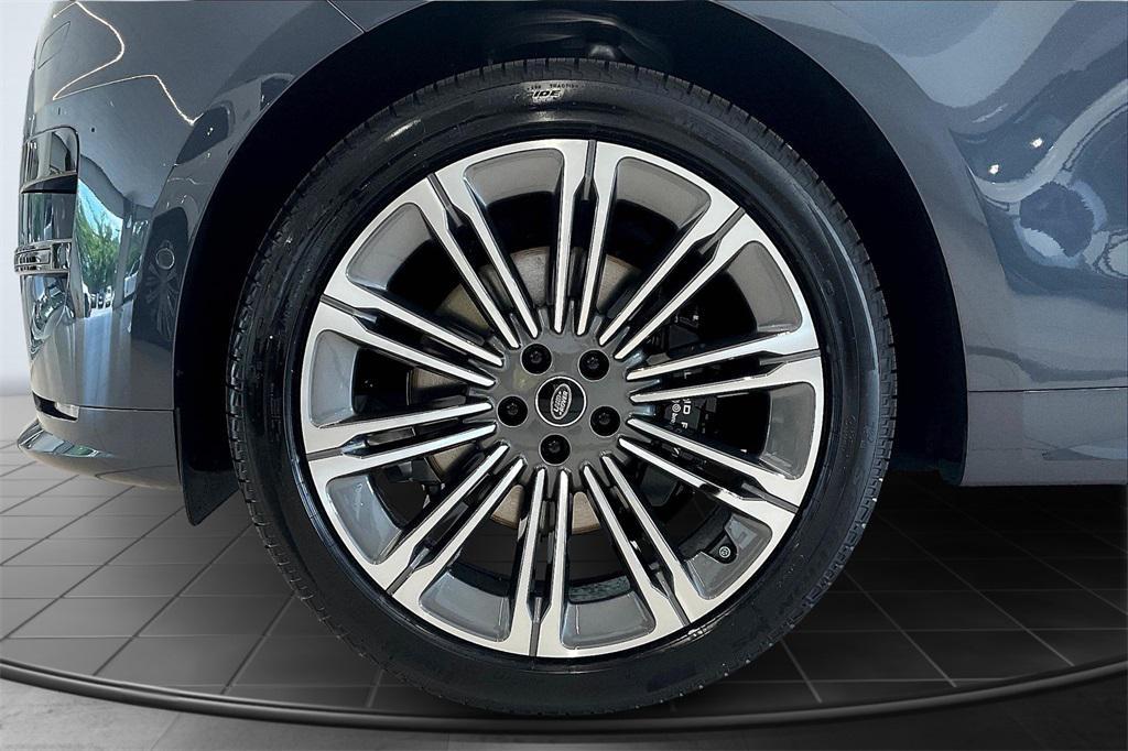 new 2025 Land Rover Range Rover Sport car, priced at $108,575