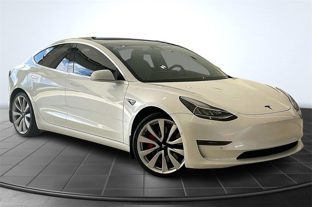 used 2018 Tesla Model 3 car, priced at $21,500