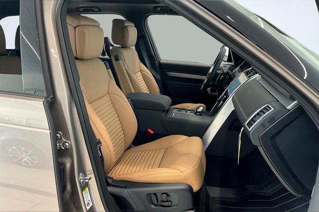 new 2025 Land Rover Discovery car, priced at $81,278