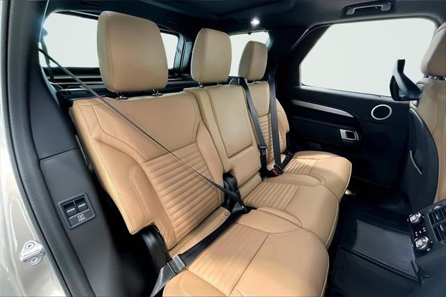 new 2025 Land Rover Discovery car, priced at $81,278