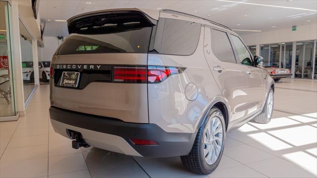 new 2025 Land Rover Discovery car, priced at $68,618