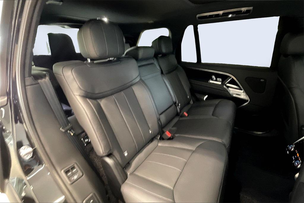 new 2025 Land Rover Range Rover car, priced at $122,265