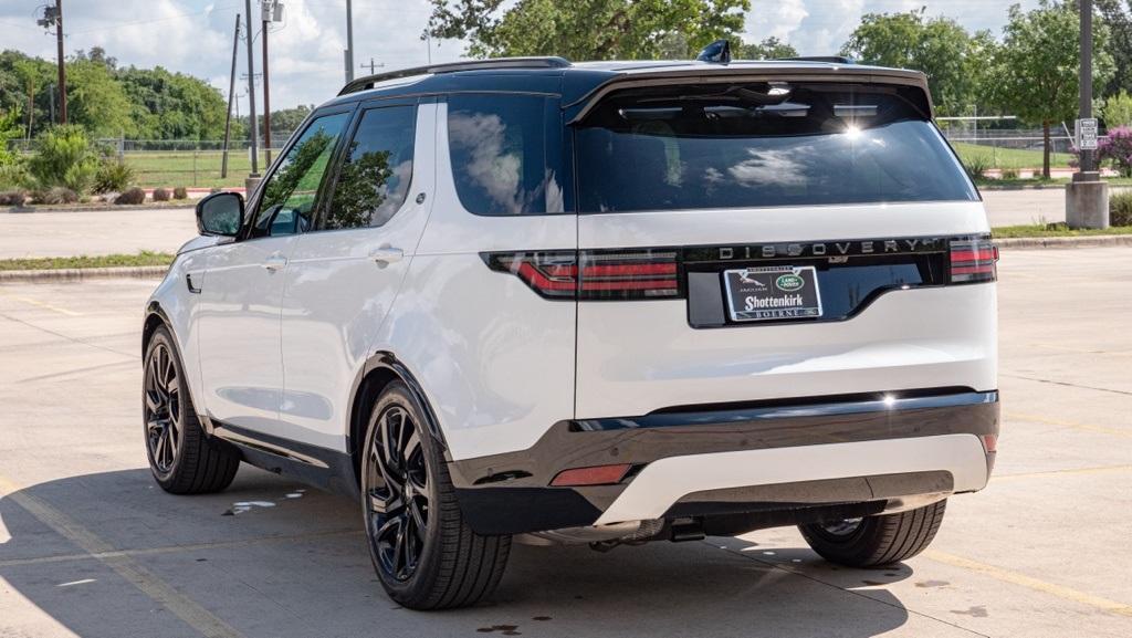 new 2024 Land Rover Discovery car, priced at $77,958