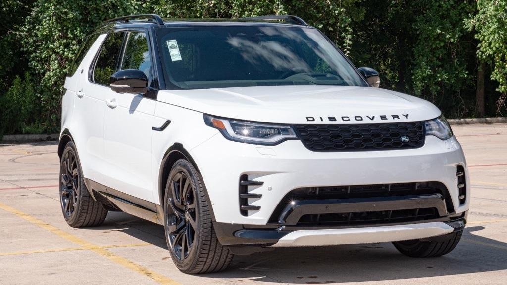 new 2024 Land Rover Discovery car, priced at $77,958