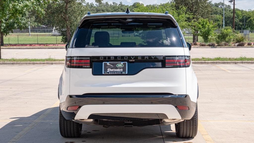 new 2024 Land Rover Discovery car, priced at $77,958