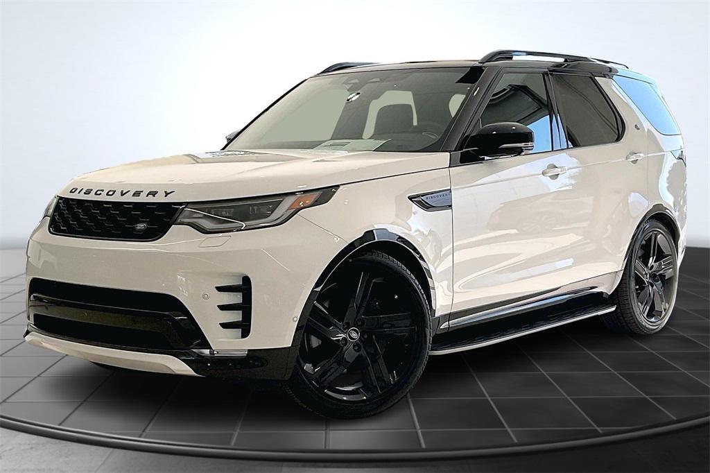 new 2025 Land Rover Discovery car, priced at $77,525