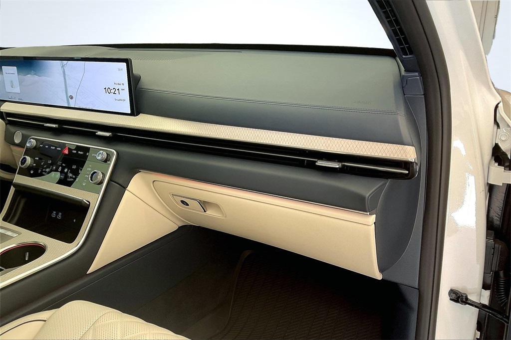 used 2025 Genesis GV80 car, priced at $67,900