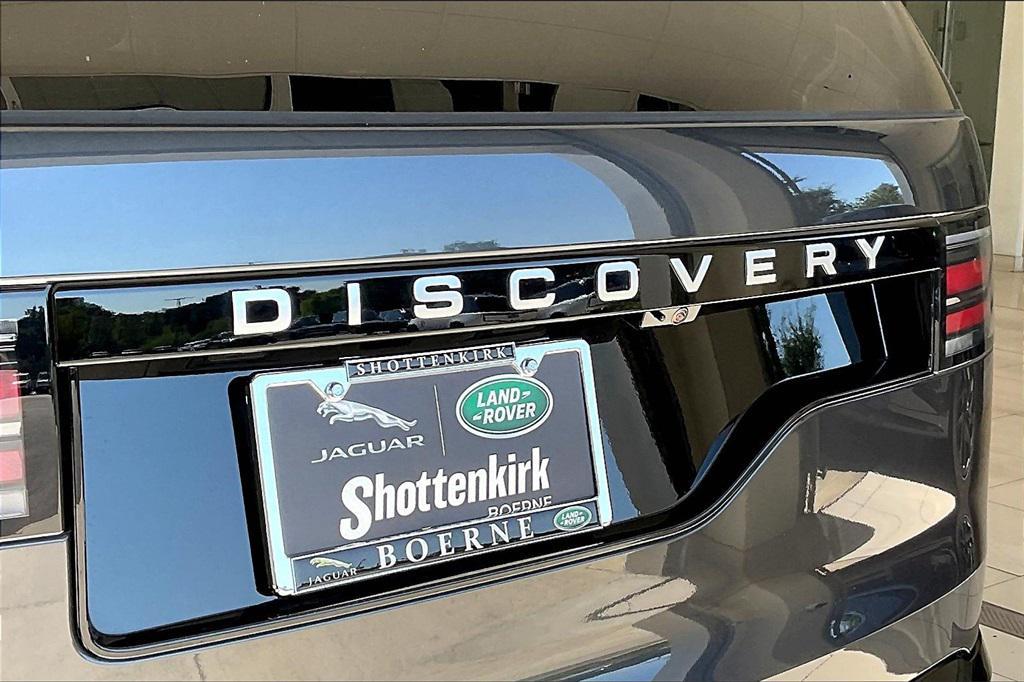 new 2025 Land Rover Discovery car, priced at $83,615