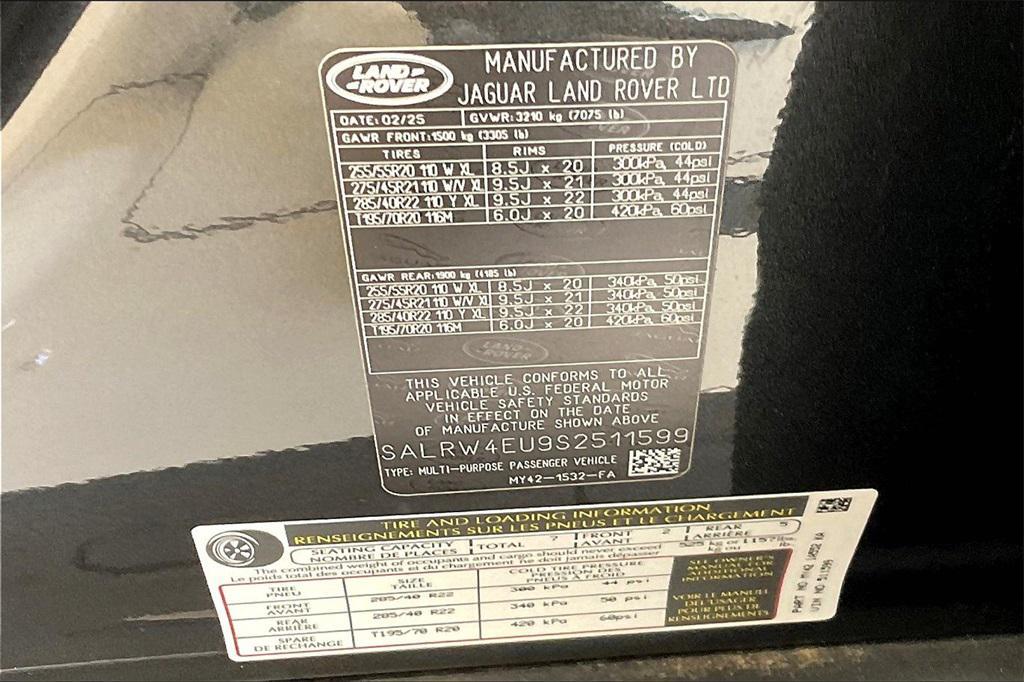 new 2025 Land Rover Discovery car, priced at $83,615