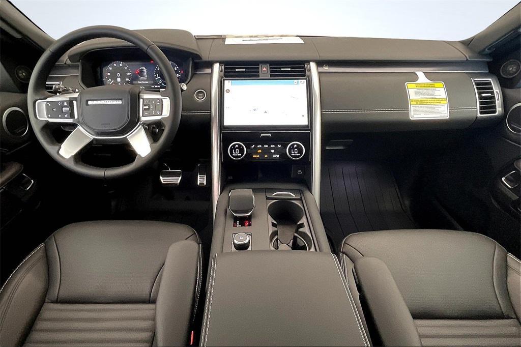 new 2025 Land Rover Discovery car, priced at $80,685