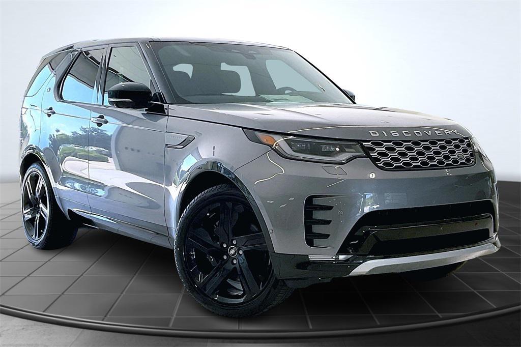 new 2025 Land Rover Discovery car, priced at $80,685