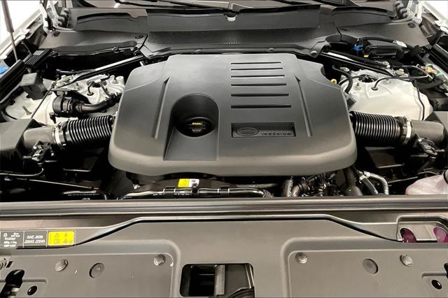 new 2025 Land Rover Discovery car, priced at $75,528