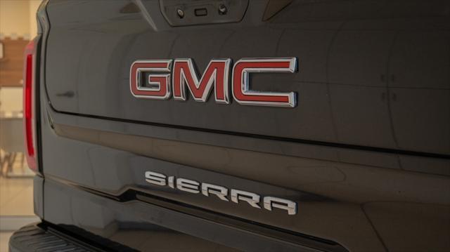 used 2022 GMC Sierra 1500 car, priced at $42,800