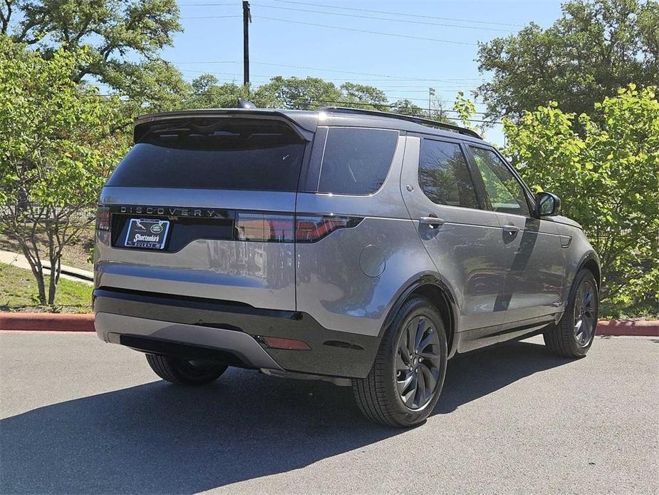 new 2024 Land Rover Discovery car, priced at $68,085