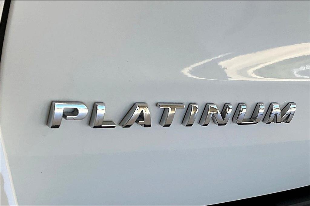 used 2023 Ford Expedition car, priced at $47,300