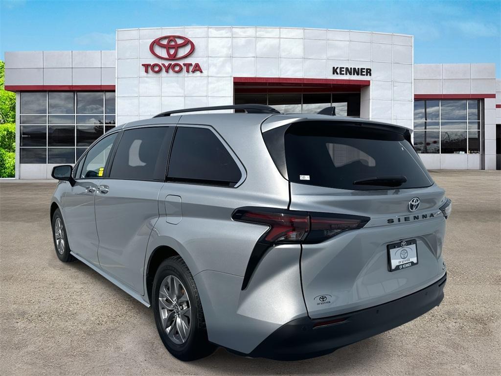 used 2023 Toyota Sienna car, priced at $40,598