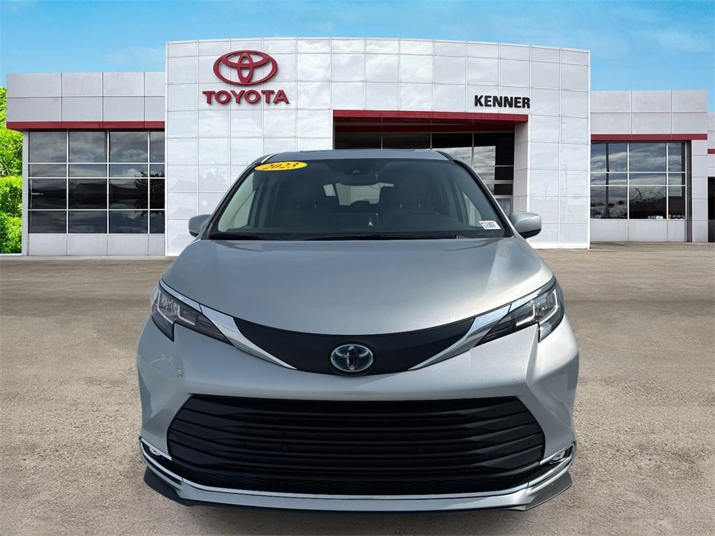 used 2023 Toyota Sienna car, priced at $40,598