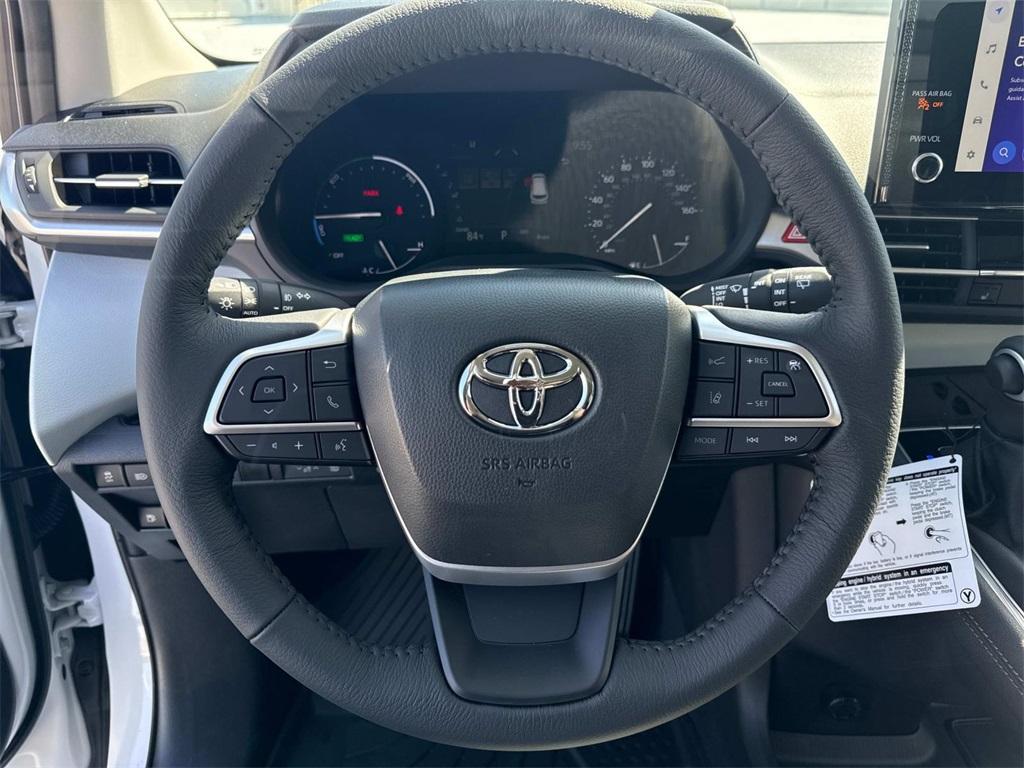 new 2025 Toyota Sienna car, priced at $48,135