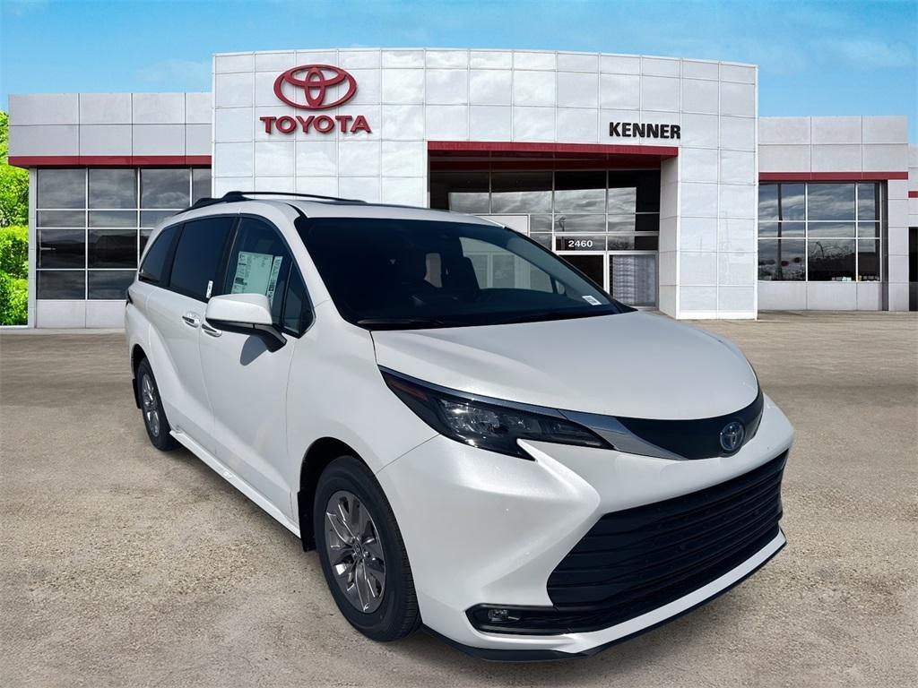 new 2025 Toyota Sienna car, priced at $48,135