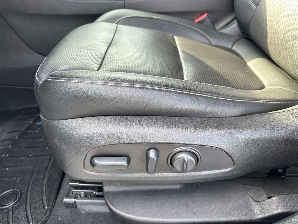 used 2019 GMC Acadia car, priced at $21,250