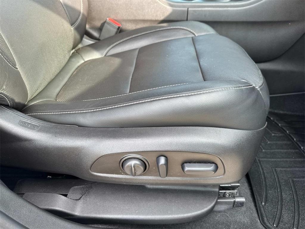 used 2019 GMC Acadia car, priced at $21,250