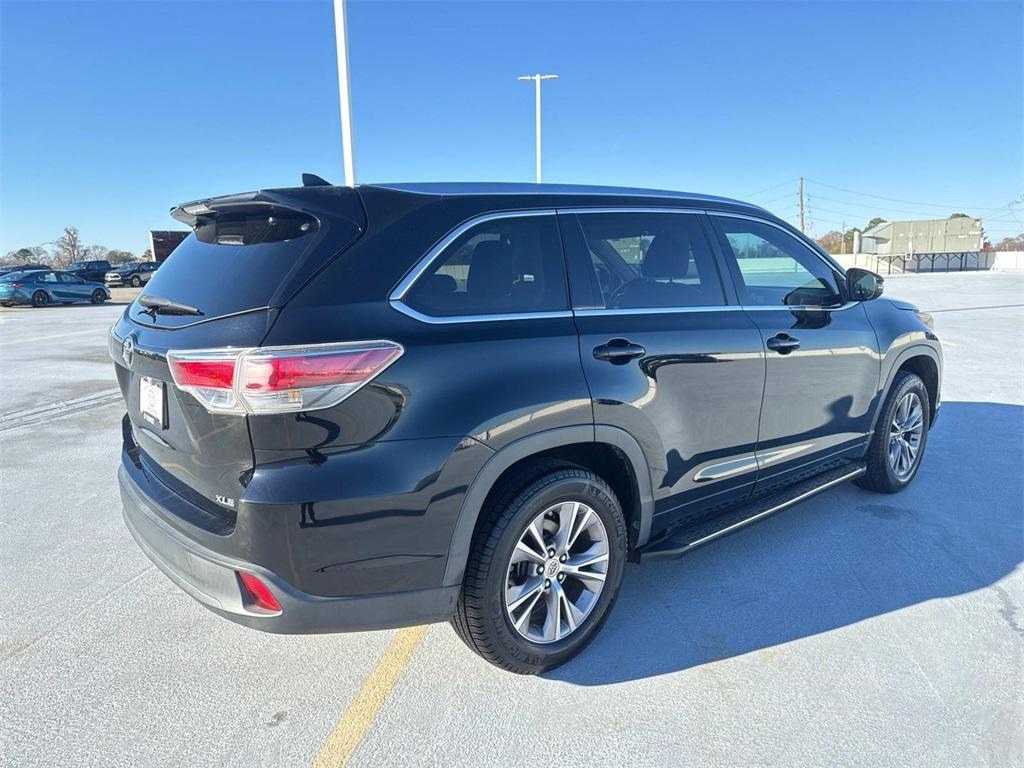 used 2014 Toyota Highlander car, priced at $14,795