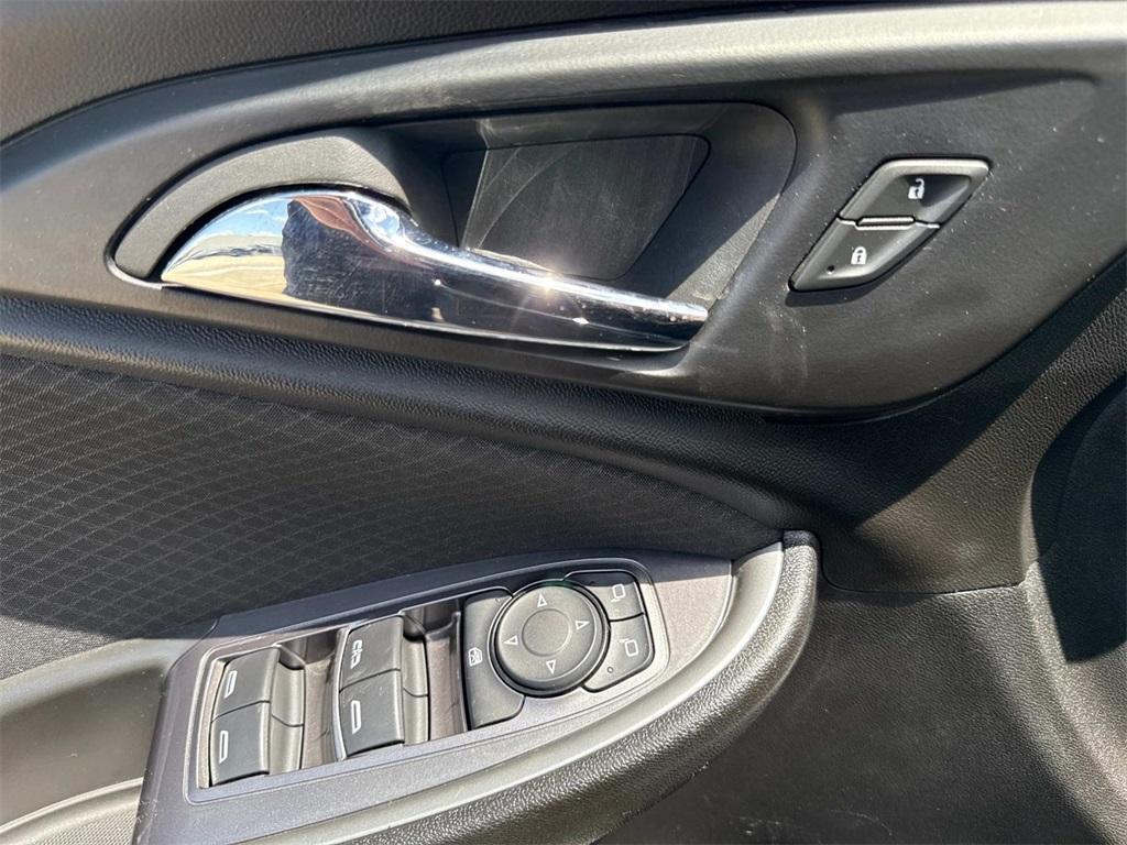used 2023 Chevrolet Malibu car, priced at $19,295