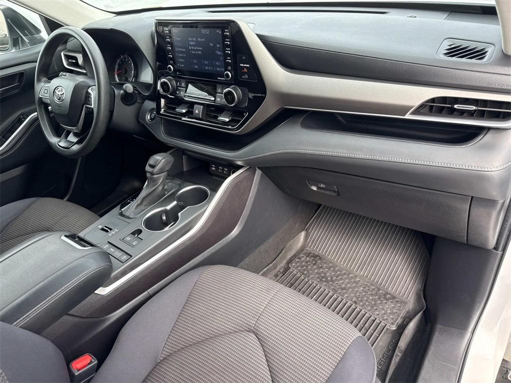 used 2022 Toyota Highlander car, priced at $29,984