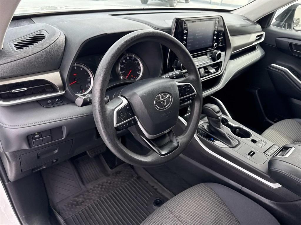 used 2022 Toyota Highlander car, priced at $29,984