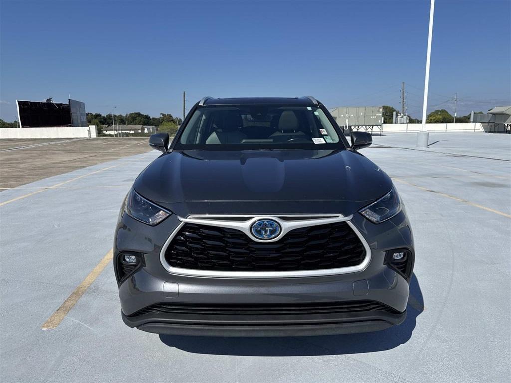 used 2023 Toyota Highlander Hybrid car, priced at $35,545