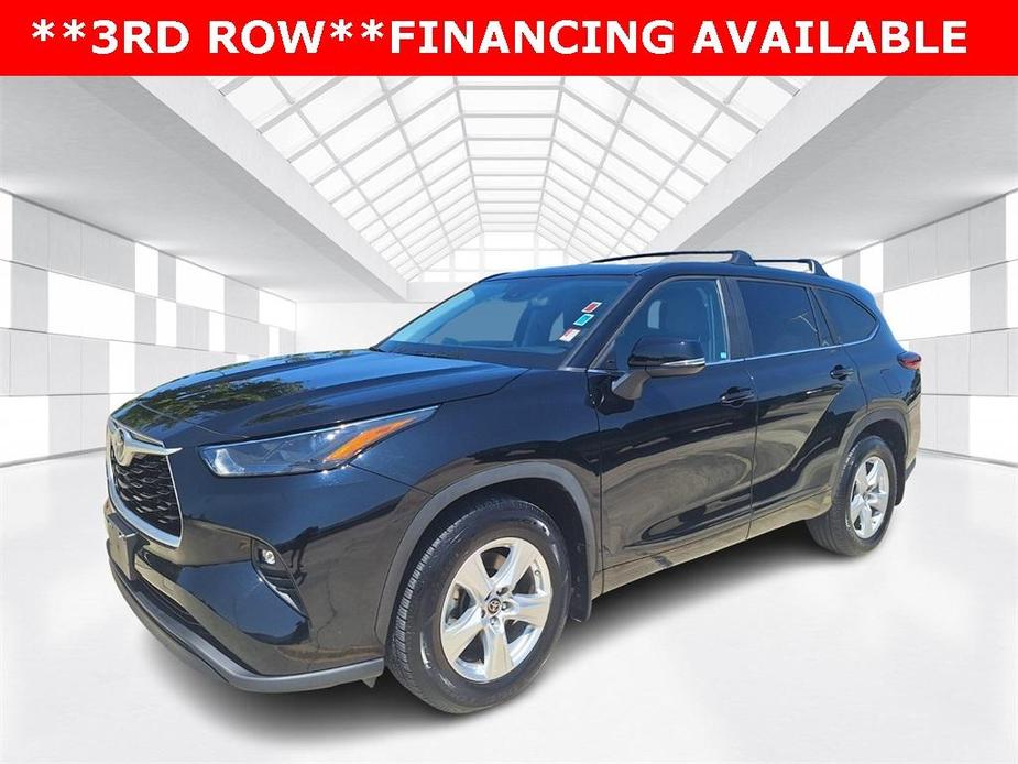 used 2023 Toyota Highlander car, priced at $33,327