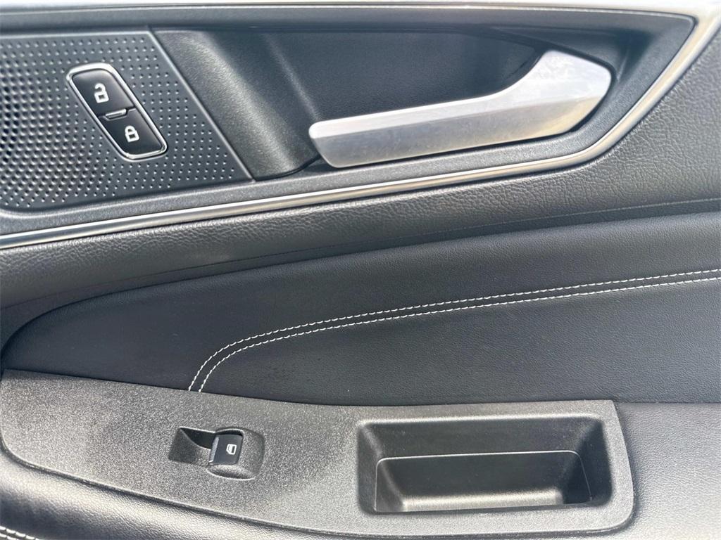 used 2023 Ford Edge car, priced at $25,795