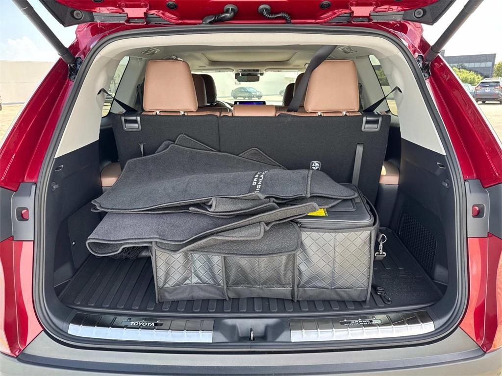 new 2025 Toyota Grand Highlander car, priced at $59,598