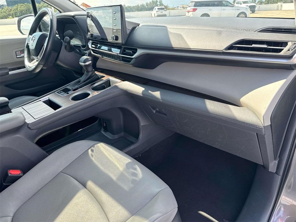 used 2024 Toyota Sienna car, priced at $41,995