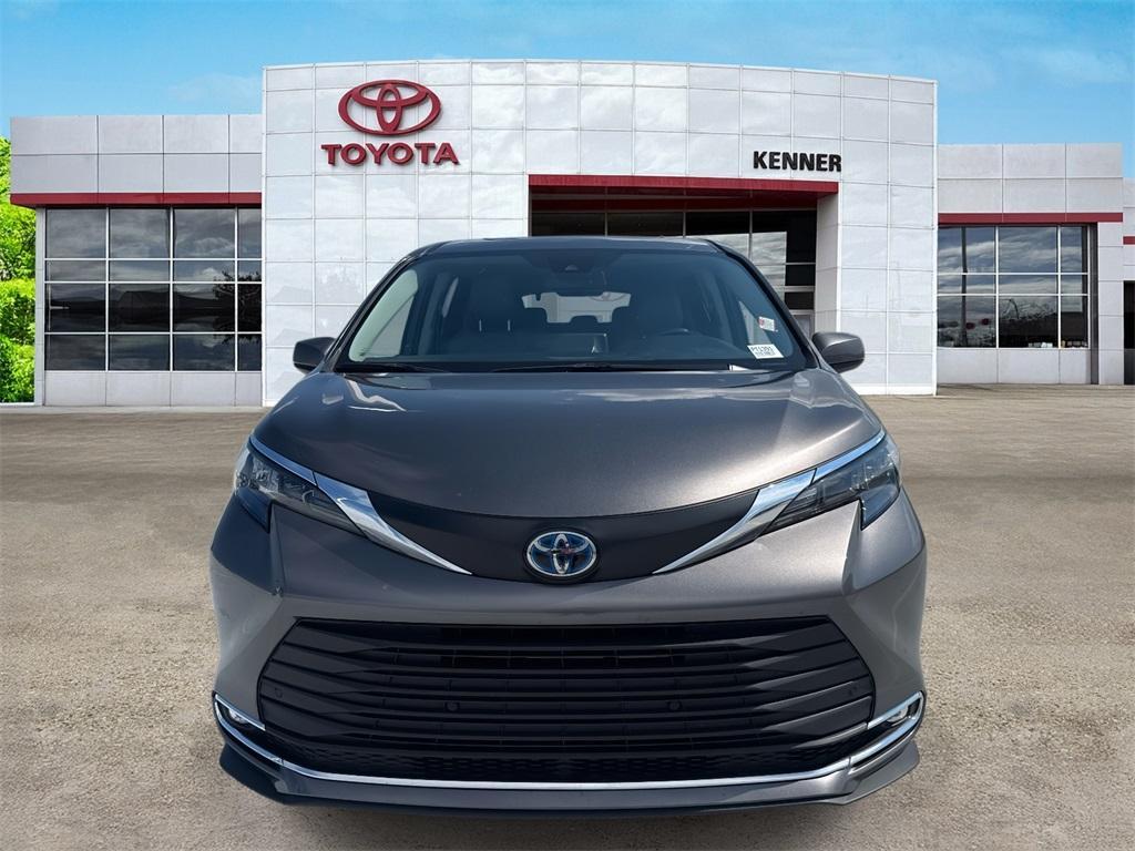 used 2024 Toyota Sienna car, priced at $41,995