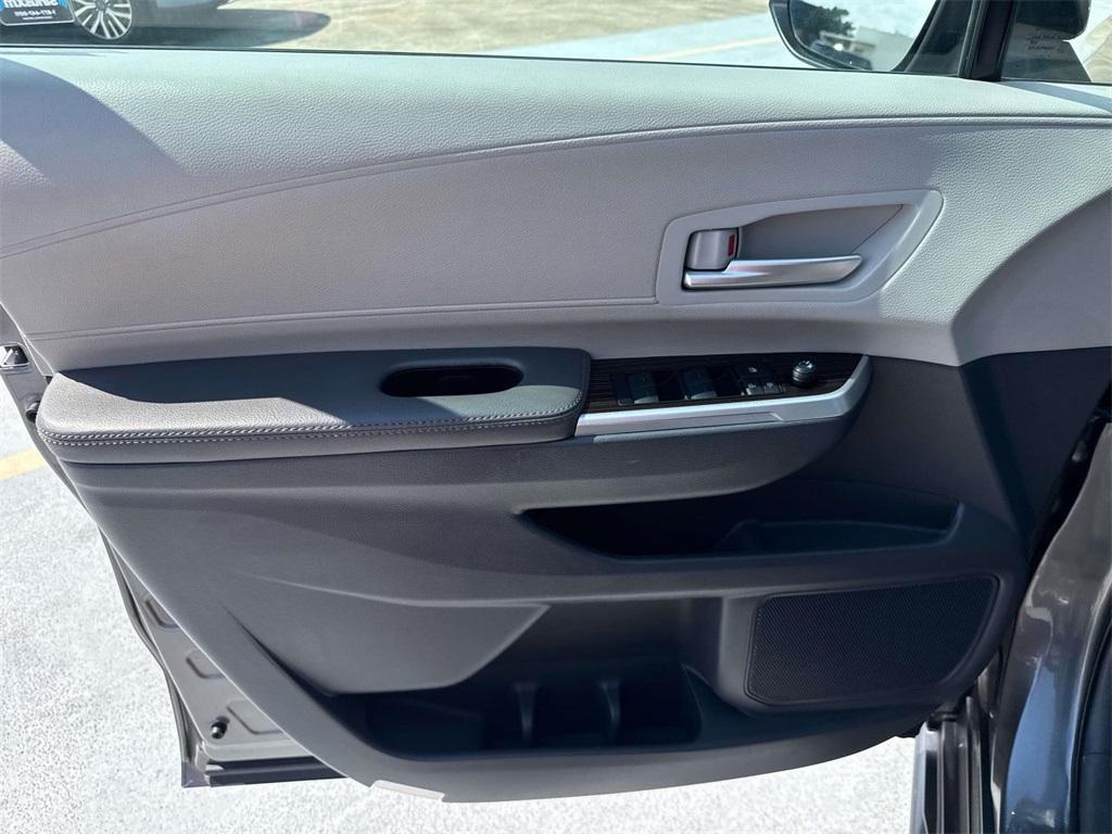 used 2024 Toyota Sienna car, priced at $41,995