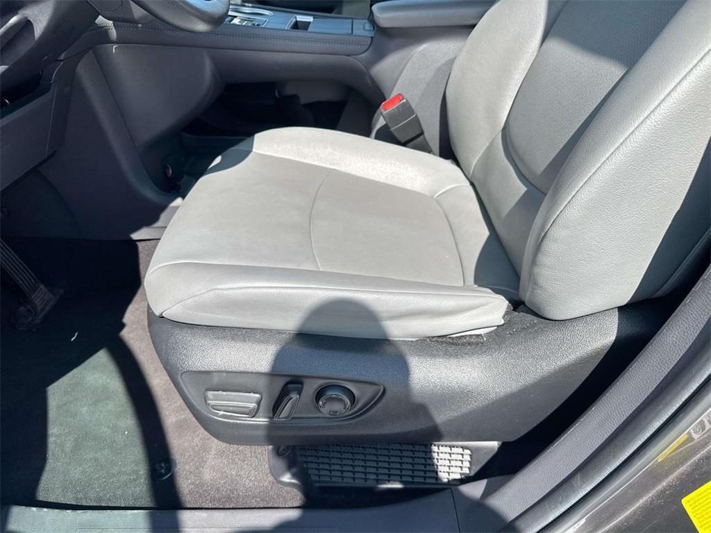 used 2024 Toyota Sienna car, priced at $41,995