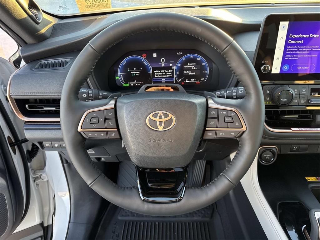 new 2026 Toyota Highlander Hybrid car, priced at $63,061