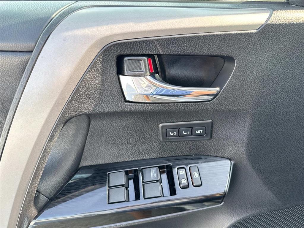 used 2018 Toyota RAV4 car, priced at $25,725
