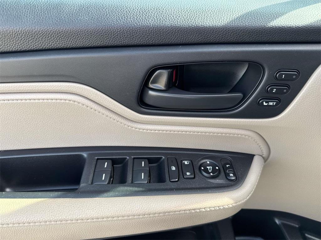 used 2018 Honda Odyssey car, priced at $23,444