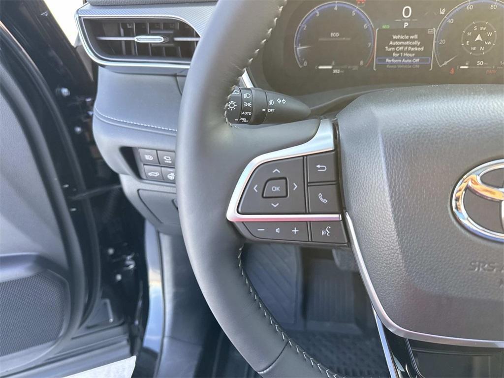 new 2025 Toyota Highlander car, priced at $56,189