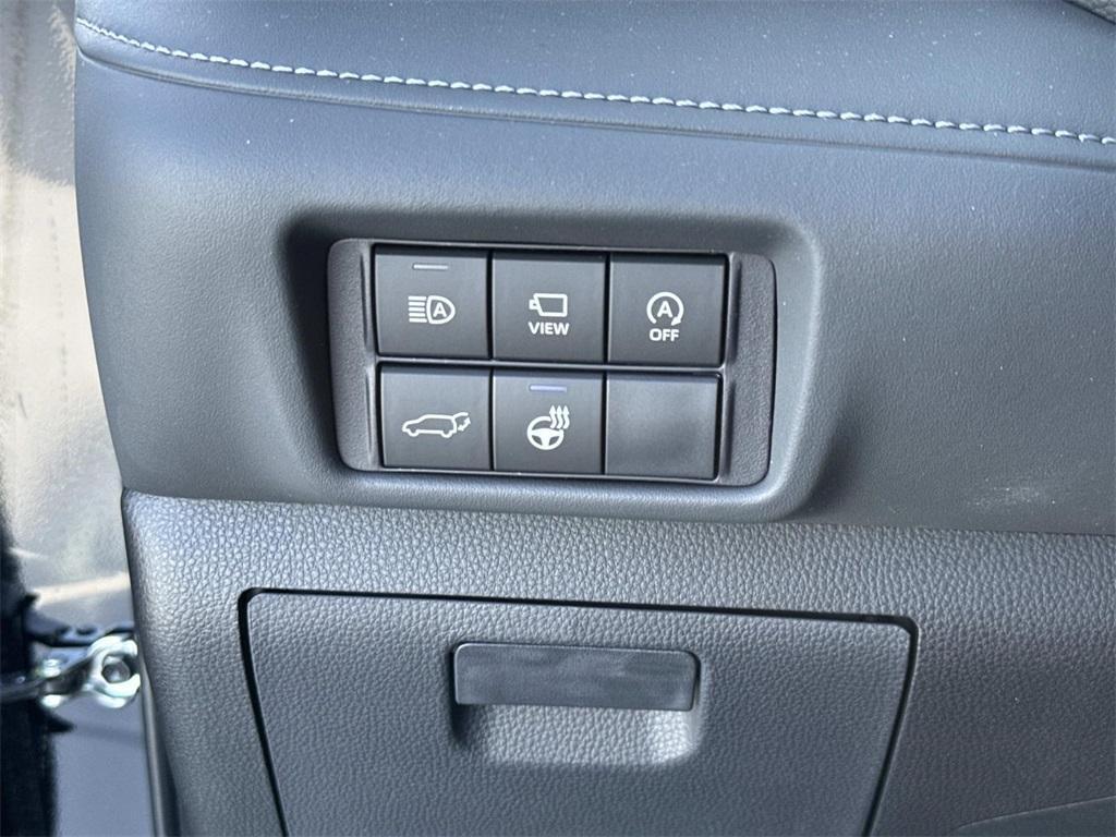 new 2025 Toyota Highlander car, priced at $56,189