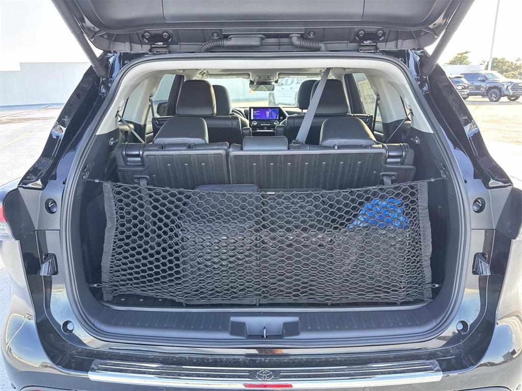 new 2025 Toyota Highlander car, priced at $56,189