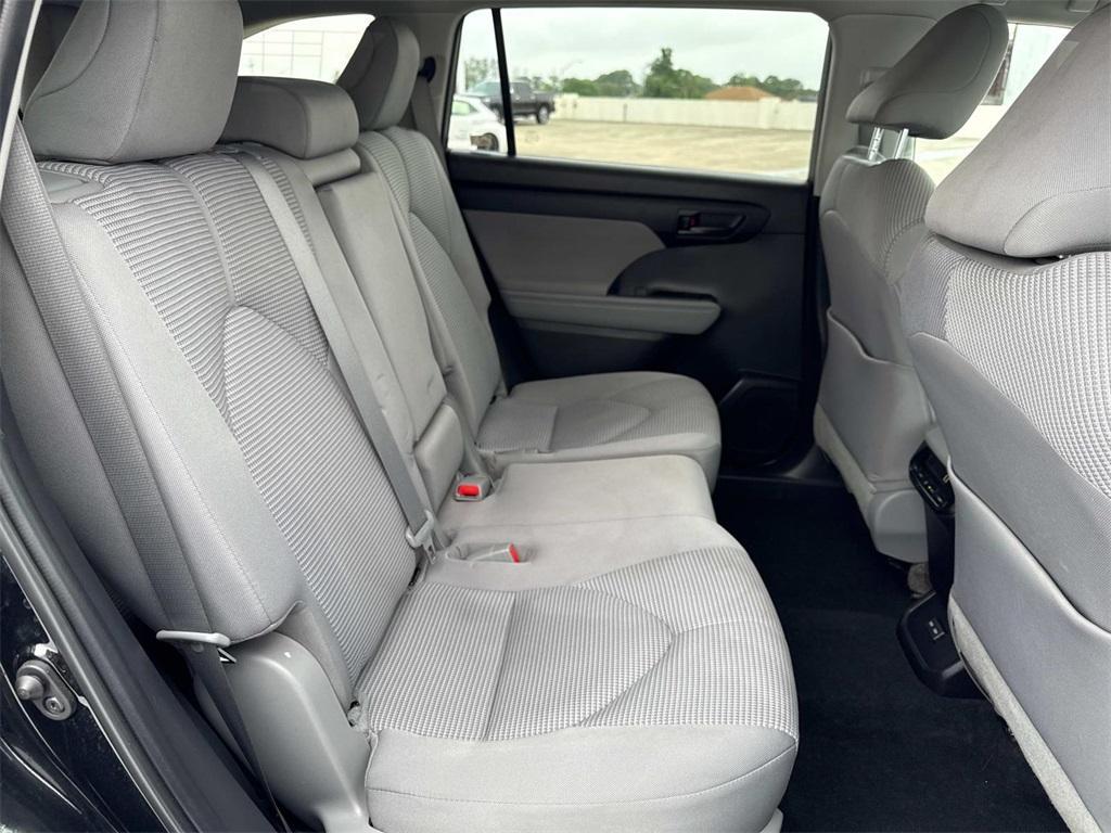 used 2023 Toyota Highlander car, priced at $34,495
