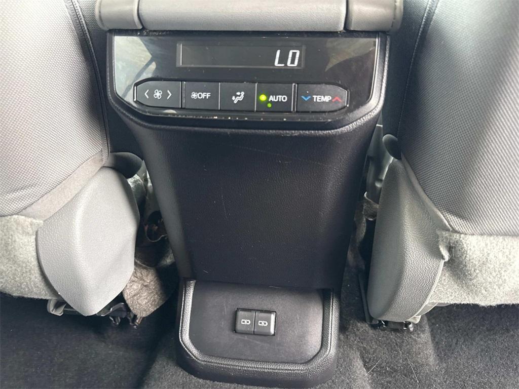 used 2023 Toyota Highlander car, priced at $34,495
