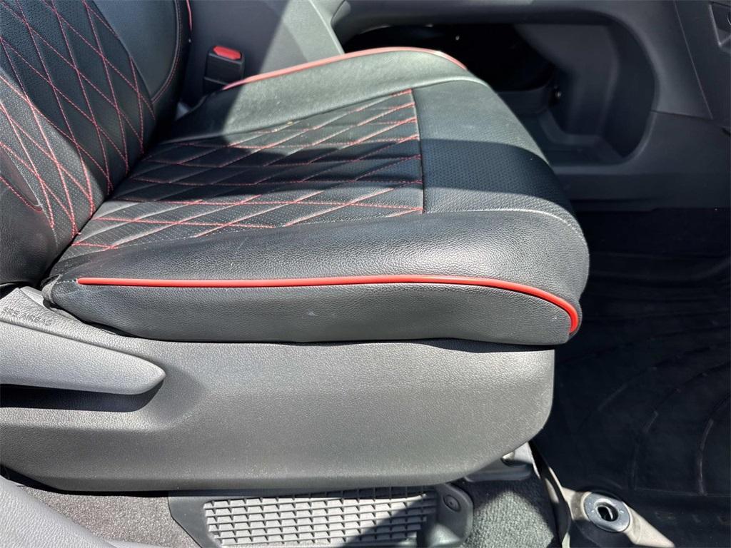 used 2024 Toyota Sienna car, priced at $41,995