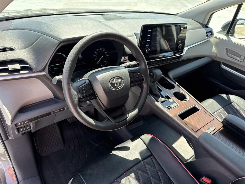 used 2024 Toyota Sienna car, priced at $41,995